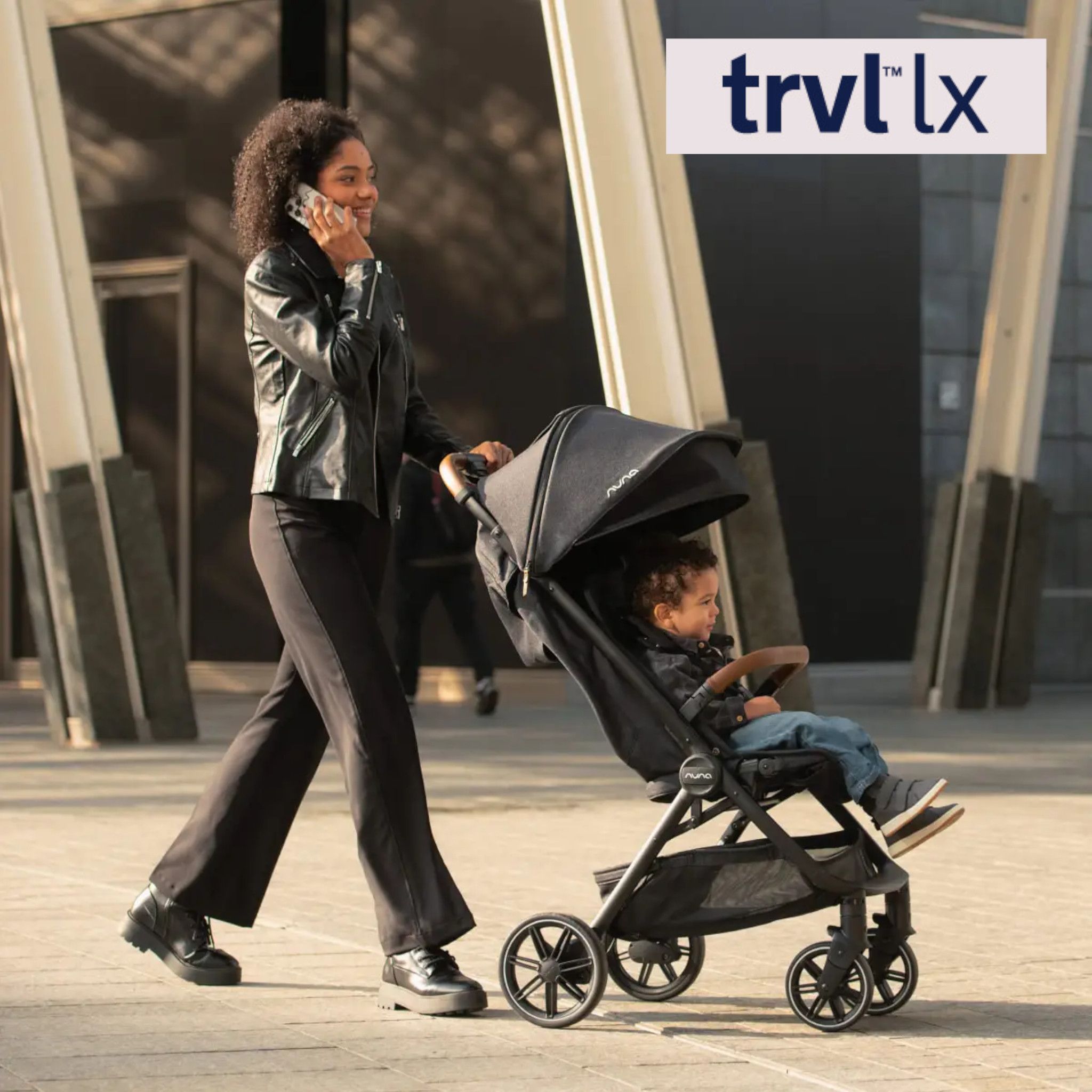 nuna_trvllx_sqr