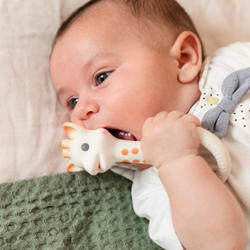 SO'PURE Sophie la girafe teething ring