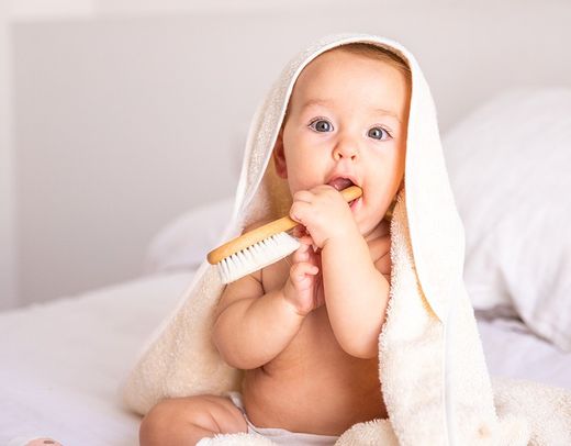 Natürliche Babybürste - Karelia