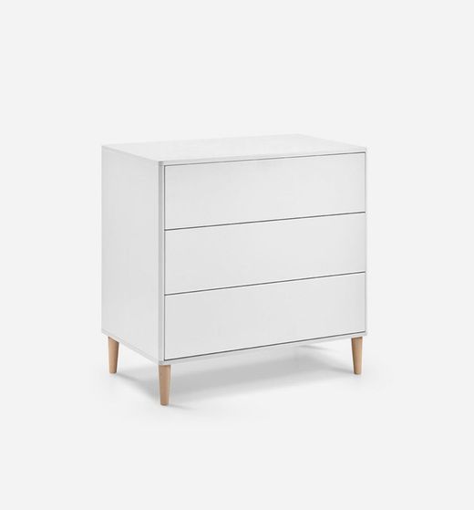 TESORI white complete bedroom set (includes crib and dresser)