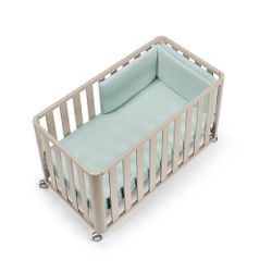 Berço DOCO Sleeping 120x60 - Bege com colchão, edredom e protetor de berço.
