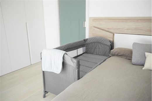 Olmitos Beistell-Reisebett