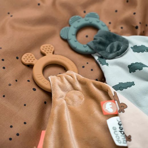 Doudou teether Done By Deer