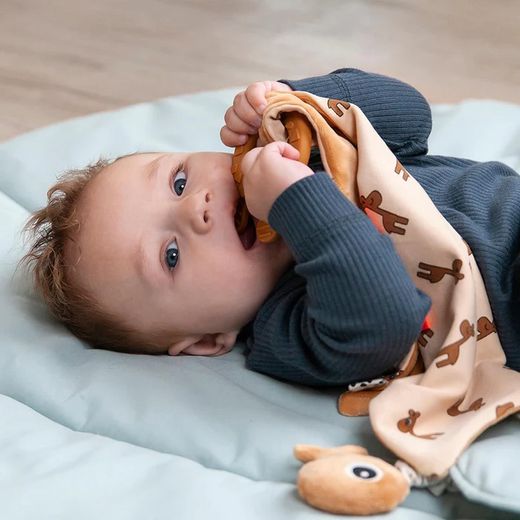 Doudou teether Done By Deer