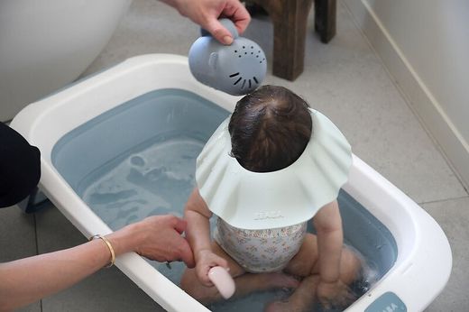 Badekrug aus Silikon mit Deckel – Béaba