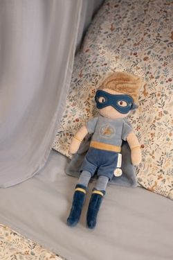 Jim superheroe de peluche Little Dutch