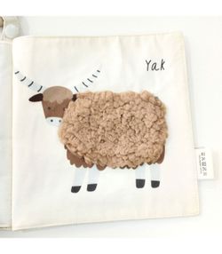 Libro in tessuto sugli animali selvatici di Olmitos