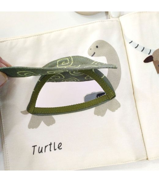 Libro in tessuto sugli animali selvatici di Olmitos