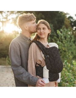 ONE Love and Carry baby carrier