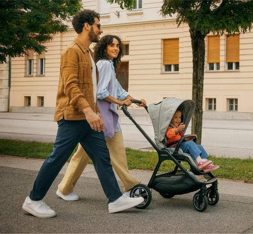 Pack Nuna TRIV™ Next et nacelle LYTL™ de la collection BMW