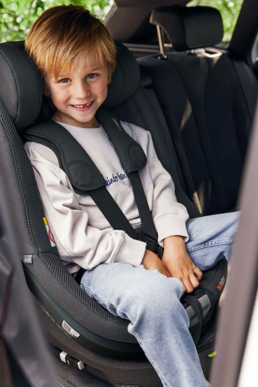 Pacote BeSafe Beyond² (entre 61-125 cm com assento + base e vedação PlusTest)