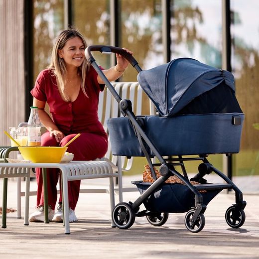Joolz Aer+ complete pack with carrycot and accessories