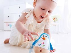 HAPE Pinguin-Musikspielzeug