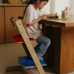 Pack Trona Stokke Tripp Trapp® MoMA Edition con cojín