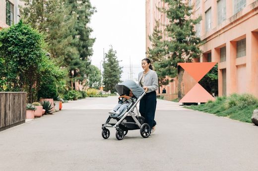 UPPAbaby VISTA V3 Duo with carrycot